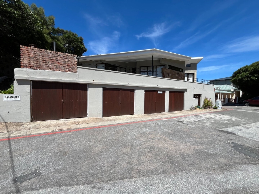 3 Bedroom Property for Sale in Herolds Bay Western Cape